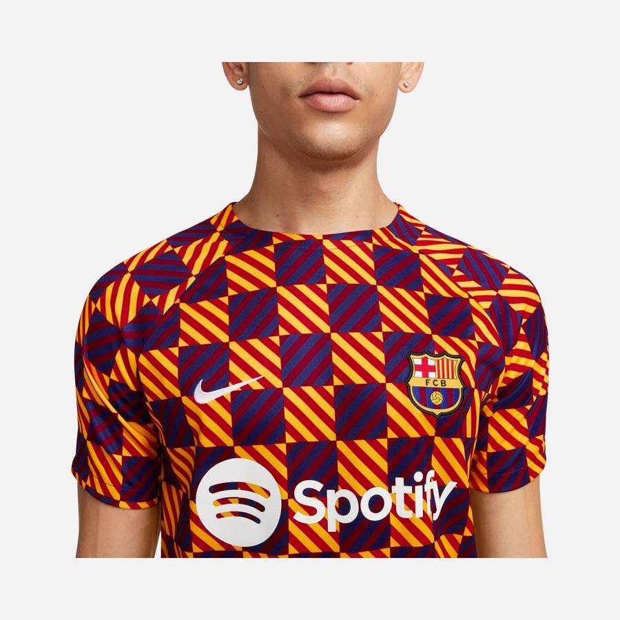  Nike F.C. Barcelona Pre-Match Football Short-Sleeve Erkek Tişört