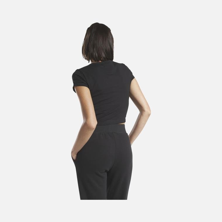 Reebok Sportswear Classics Cropped Short-Sleeve Kadın Tişört