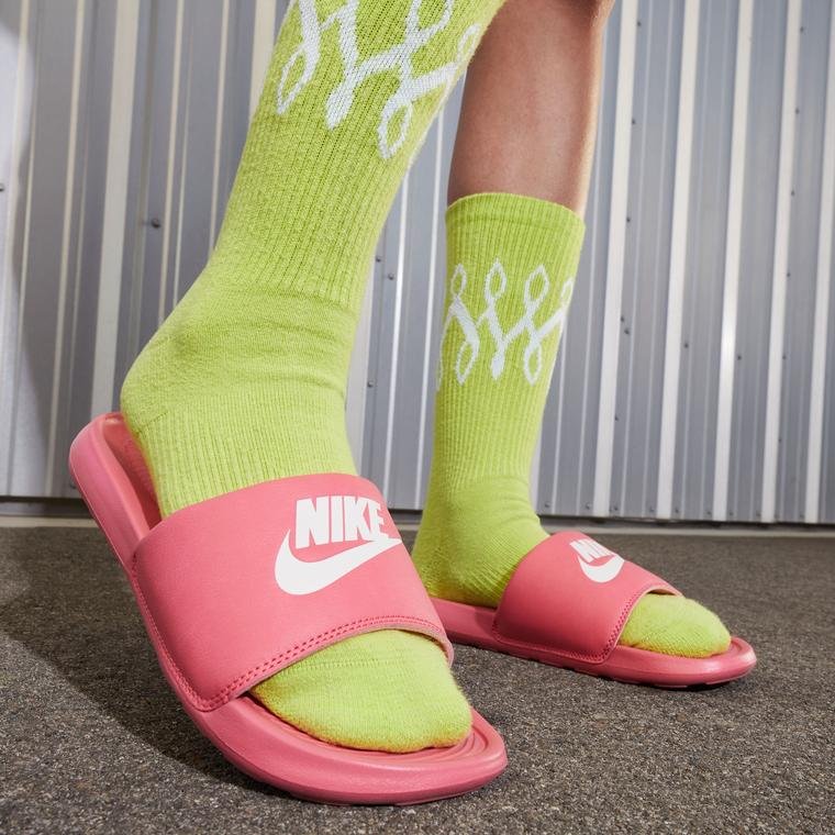 Nike Victori One Kadın Terlik