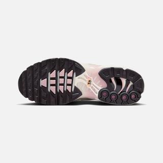 Nike Air Max Plus Sportswear Kadın Spor Ayakkabı