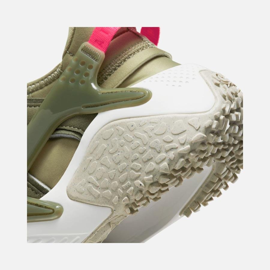  Nike Air Huarache Craft Kadın Spor Ayakkabı