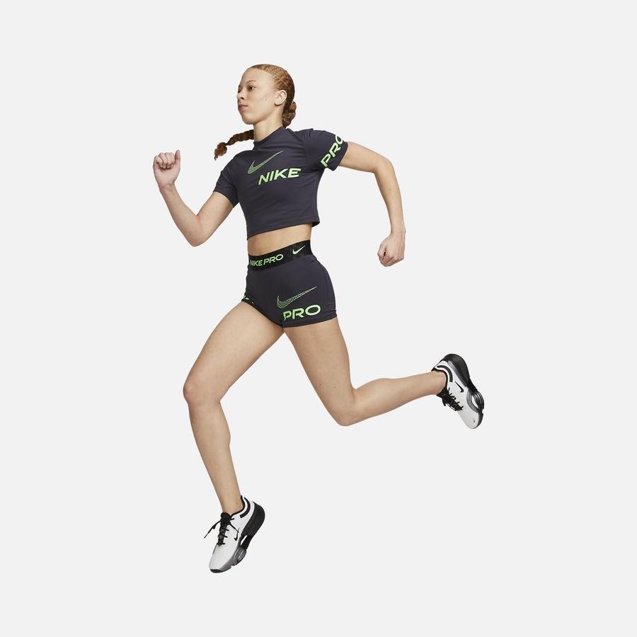  Nike Pro Dri-Fit Mid-Rise 8cm (approx.) Graphic Training Kadın Şort