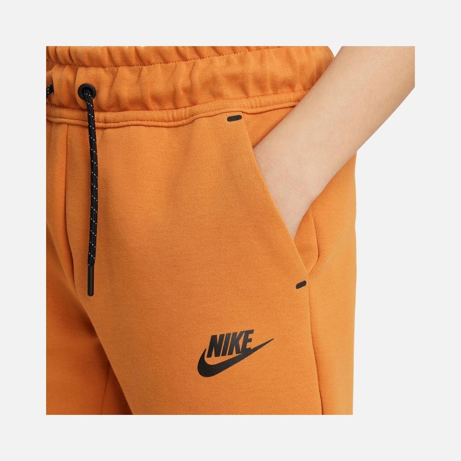  Nike Sportswear Tech Fleece (Boys') Çocuk Şort