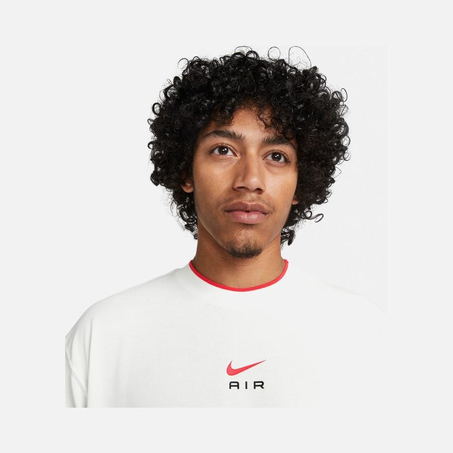  Nike Sportswear Swoosh Air Loost Fit Short-Sleeve Erkek Tişört
