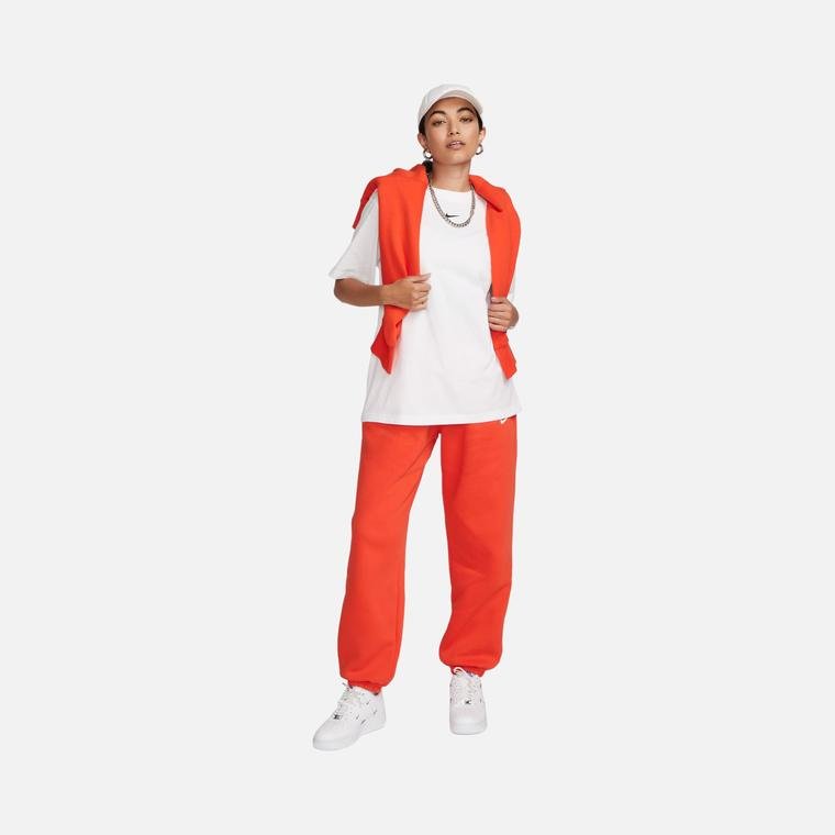 Nike Sportswear Loose Fit Short-Sleeve Kadın Tişört