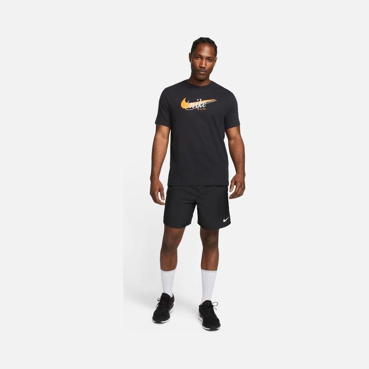Nike Dri-Fit Heritage Graphic Running Short-Sleeve Erkek Tişört