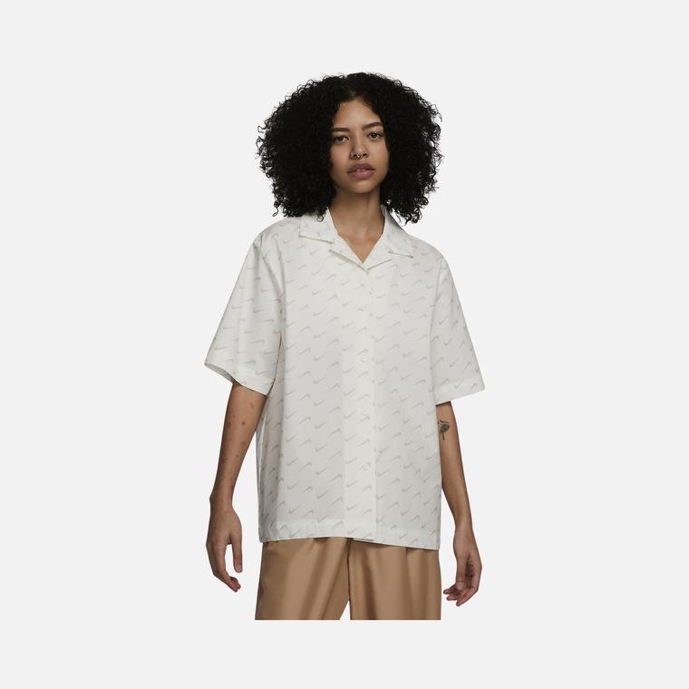 Nike Sportswear Everyday Modern Woven Short-Sleeve Full Button Kadın Gömlek