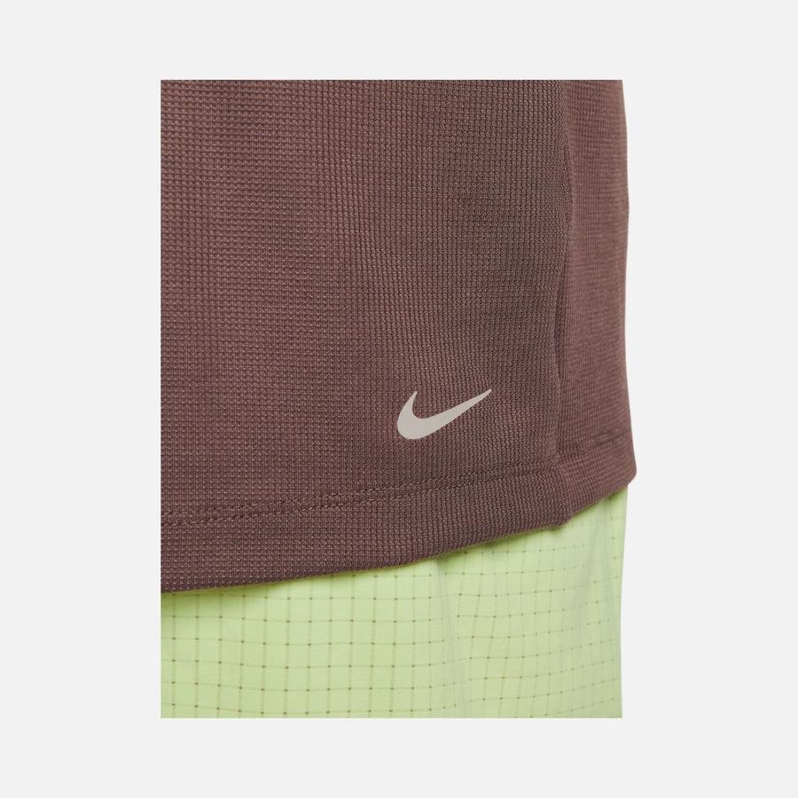  Nike Dri-Fit Trail Running Long-Sleeve Erkek Tişört