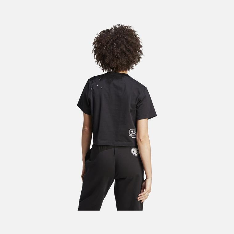 adidas Sportswear Scribble Embroidery Crop Short-Sleeve Kadın Tişört