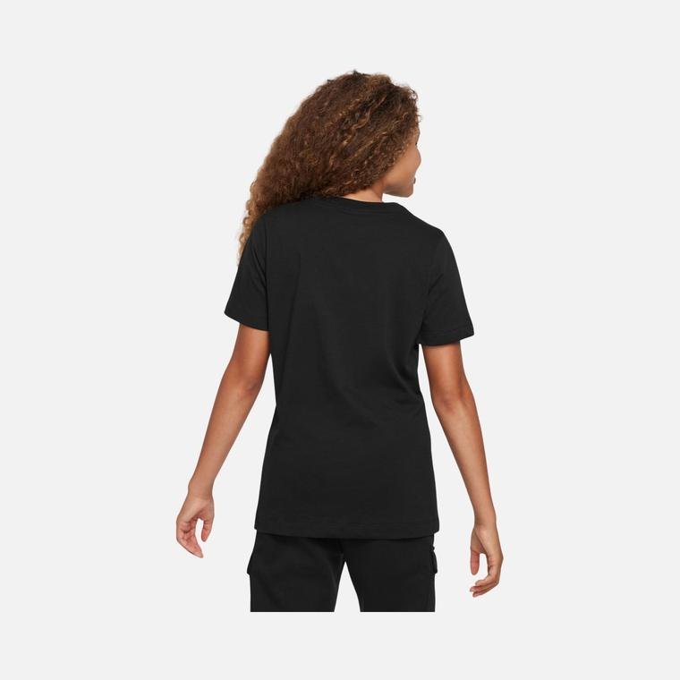 Nike Sportswear Wildcard 2 Graphic Short-Sleeve Çocuk Tişört