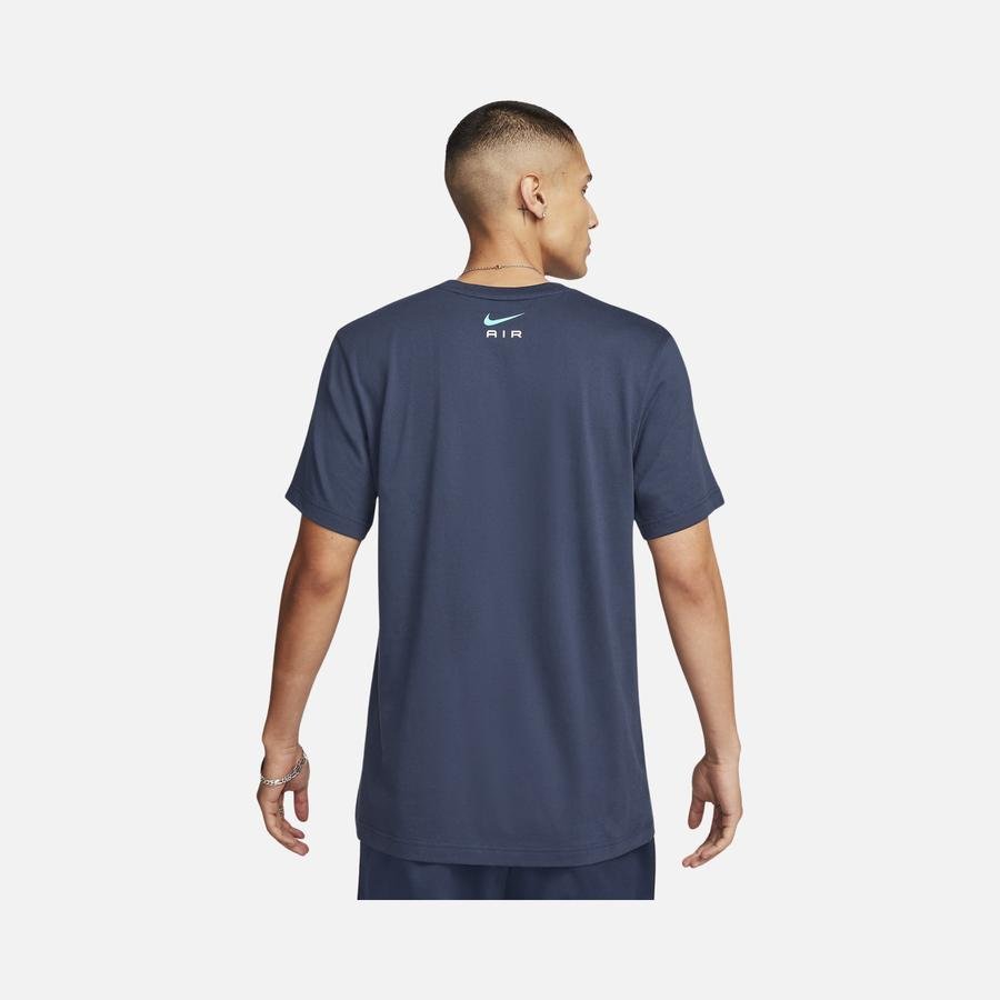  Nike Sportswear Swoosh Air Graphic Short-Sleeve Erkek Tişört