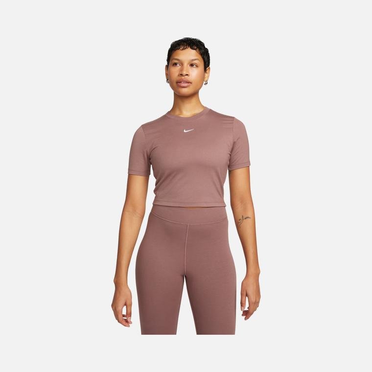 Женская футболка Nike Sportswear Essential Slim-Fit Cropped Short-Sleeve
