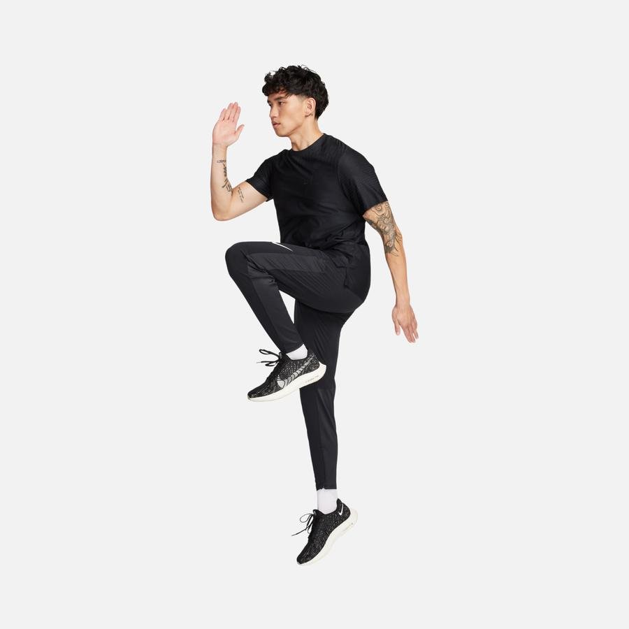  Nike Dri-Fit ADV Axis Performance System Versatile Training Short-Sleeve Erkek Tişört
