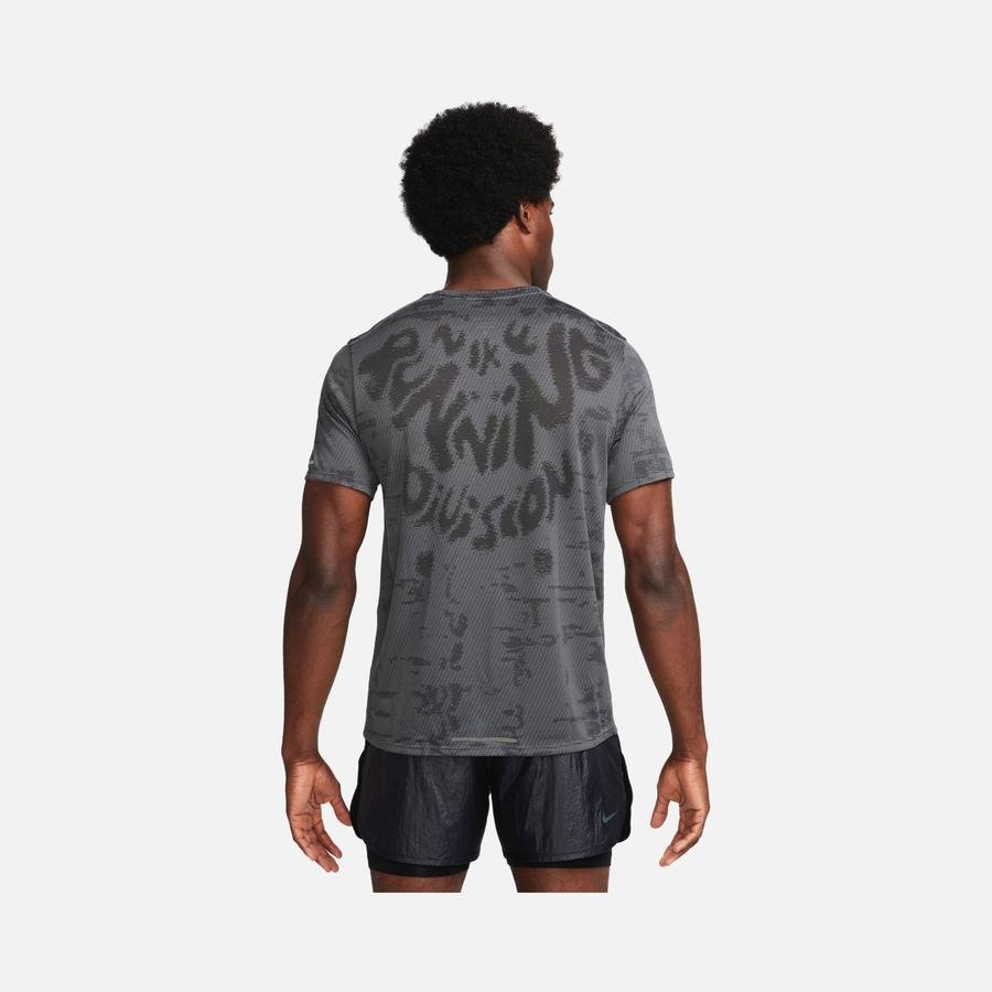  Nike Dri-Fit ADV Running Short-Sleeve Erkek Tişört