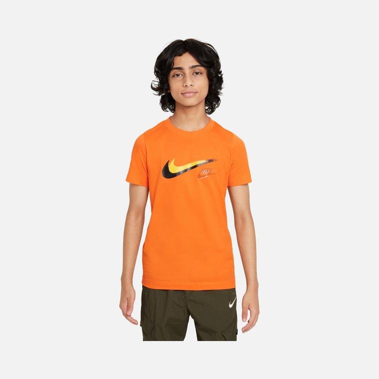 Nike Sportswear ''Multi Spray Paint Swoosh Logo'' Short-Sleeve (Boys') Çocuk Tişört