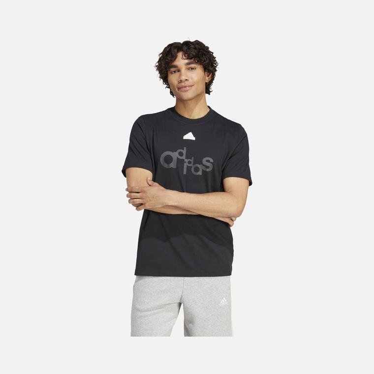 adidas Sportswear Graphic Print Fleece Short-Sleeve Erkek Tişört