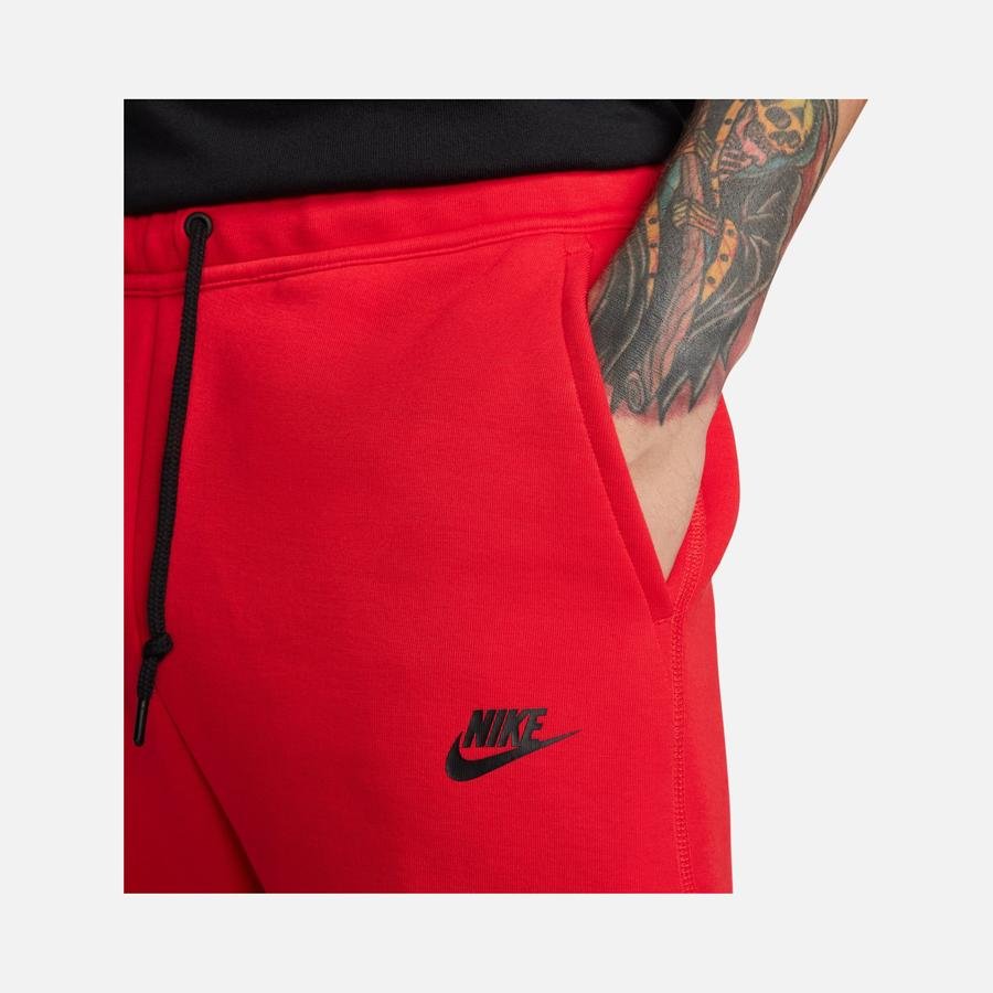  Nike Sportswear Tech Fleece SP24 Erkek Eşofman Altı