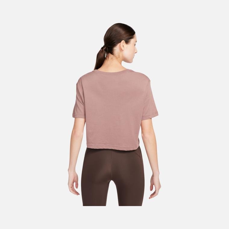Nike Pro Dri-Fit Graphics Cropped Training Short-Sleeve Kadın Tişört