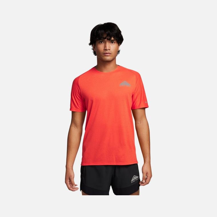 Мужская футболка Nike Dri-Fit Trail Solar Chase Short-Sleeve для бега