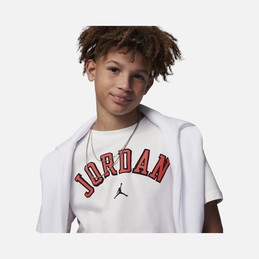  Nike Jordan Brand Flight Heritage Short-Sleeve Çocuk Tişört