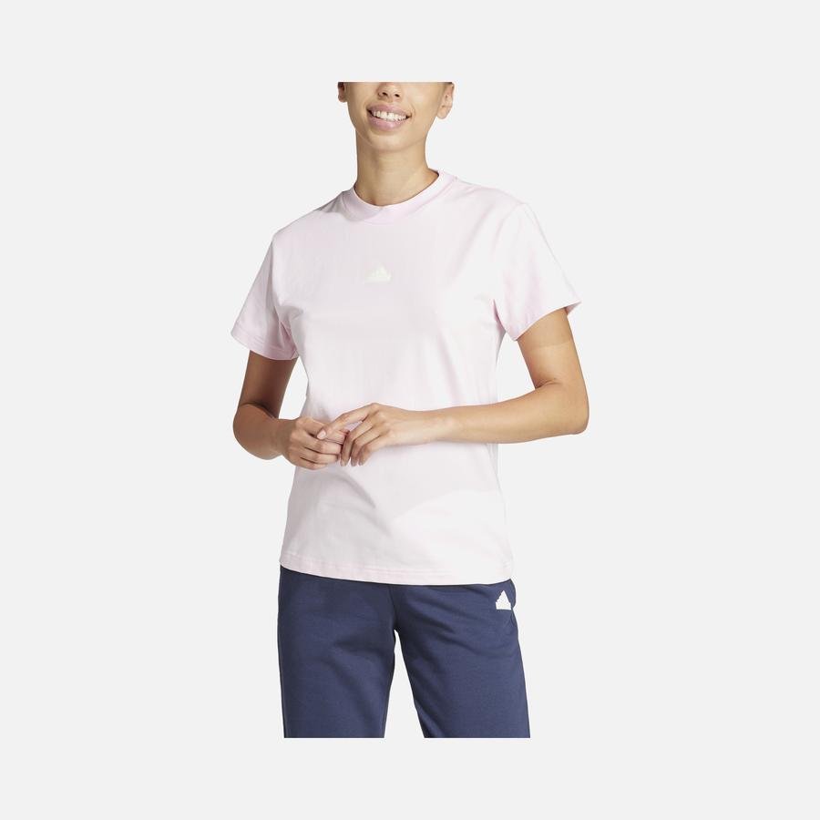  adidas Sportswear Embroidered Short-Sleeve Kadın Tişört