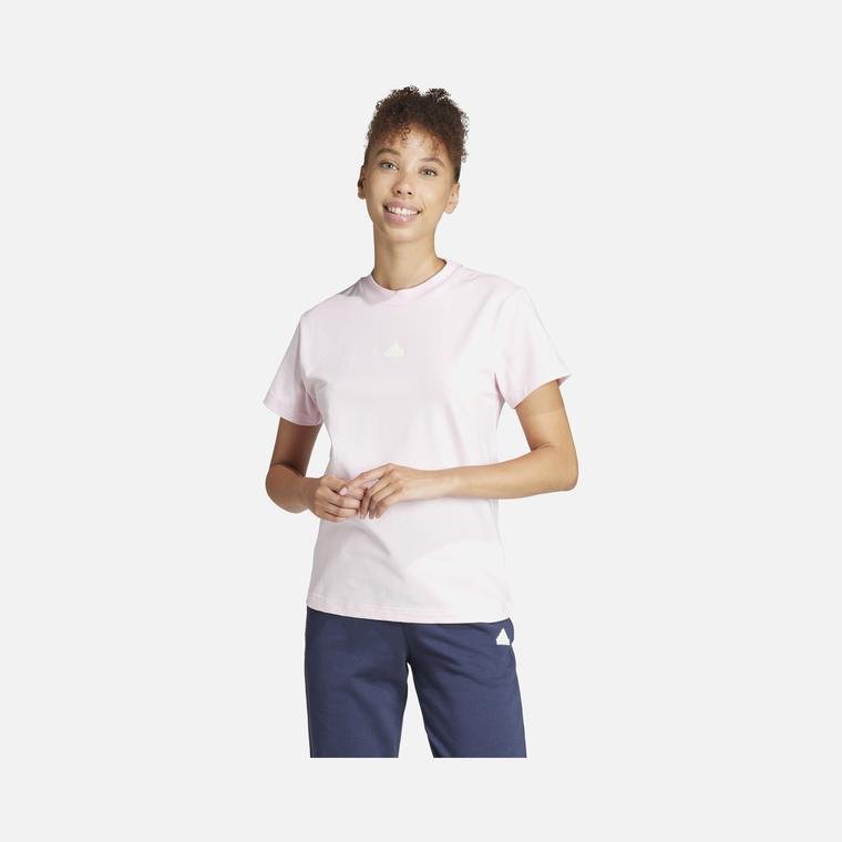 Женская футболка adidas Sportswear Embroidered Short-Sleeve