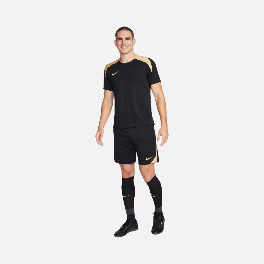  Nike Dri-Fit Strike Soccer Short-Sleeve Erkek Forma