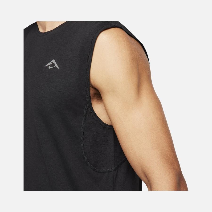  Nike Solar Chase Dri-Fit Sleeveless Running Erkek Tişört