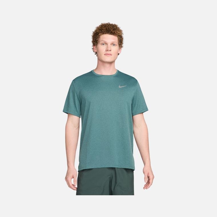 Мужская футболка Nike Dri-Fit UV Miler Short-Sleeve для бега