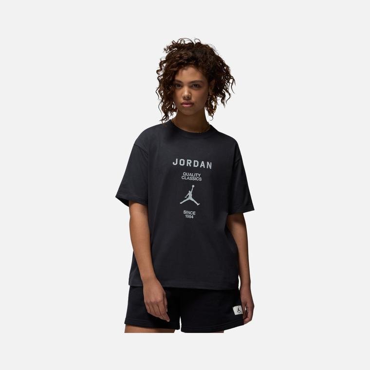 Женская футболка Nike Jordan Girlfriend Graphic Short-Sleeve