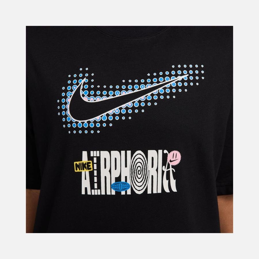  Nike Sportswear Oc2 Festival Graphic Boyfriend Short-Sleeve Kadın Tişört