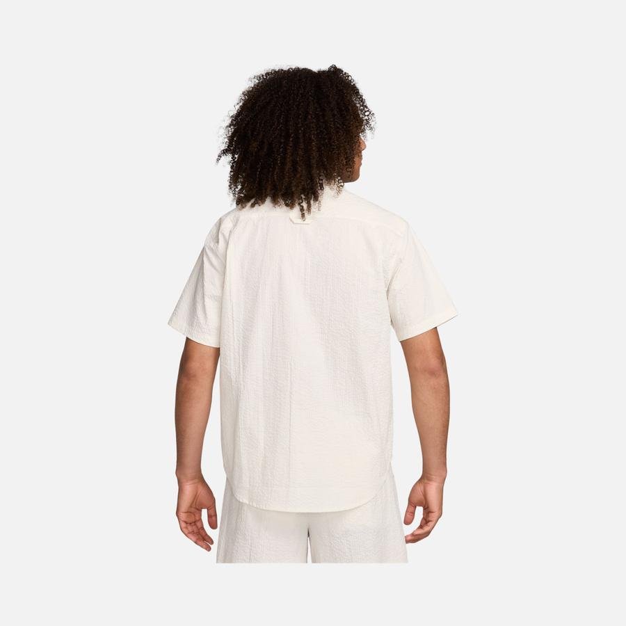  Nike Life Seersucker Fabric Button-Down Short-Sleeve Erkek Gömlek