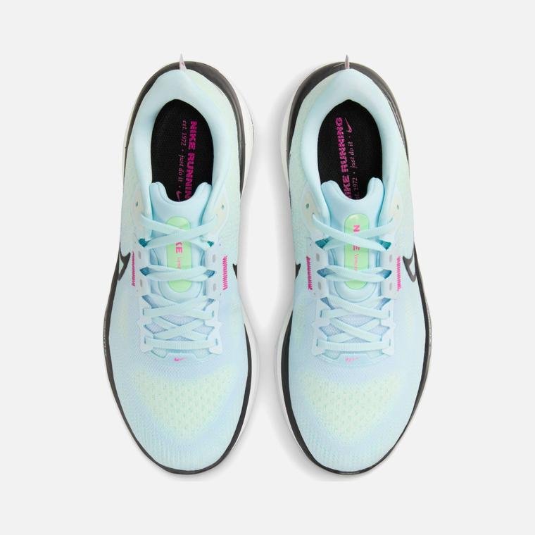 Nike Vomero 17 Road Running Kadın Spor Ayakkabı