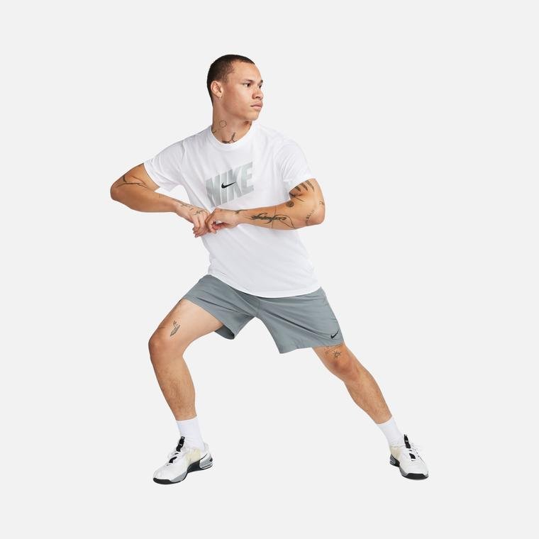 Nike Dri-Fit Form 7" Unlined Versatile Training Erkek Şort
