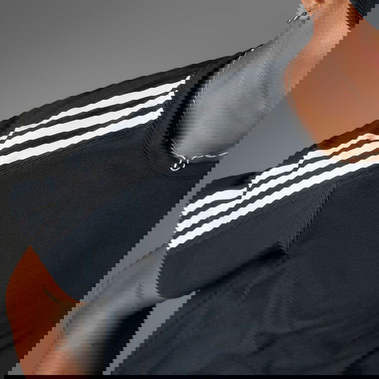 adidas Own the Run 3-Stripes Short-Sleeve Erkek Tişört