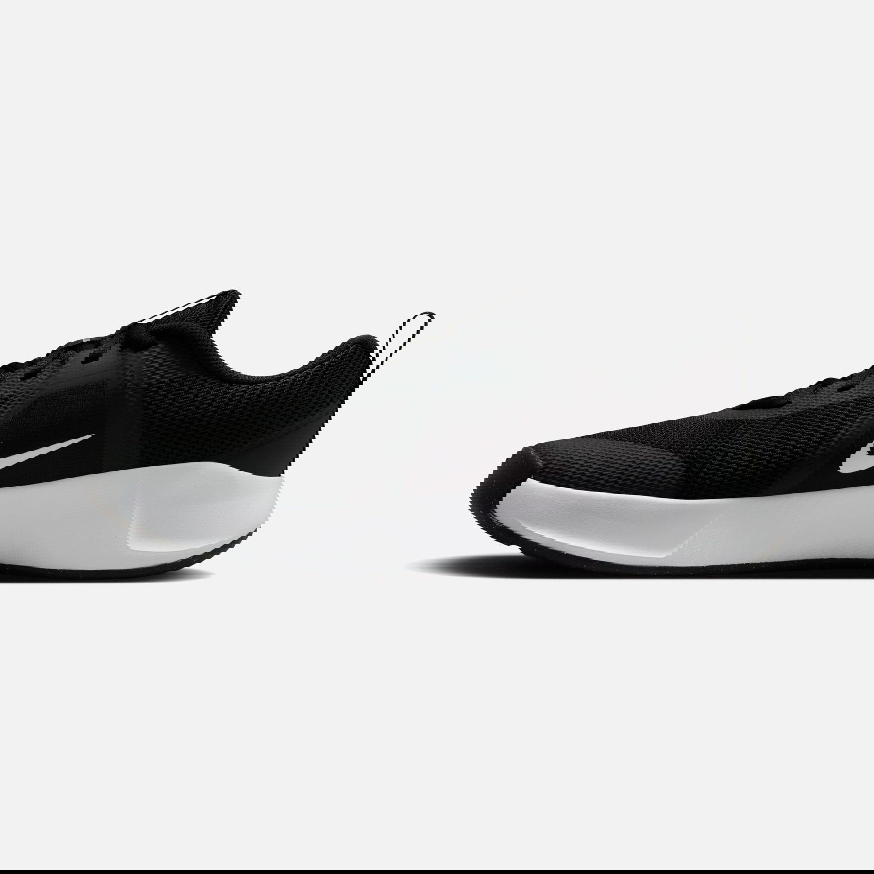 Nike Mc Trainer 3 Erkek Spor Ayakkabı