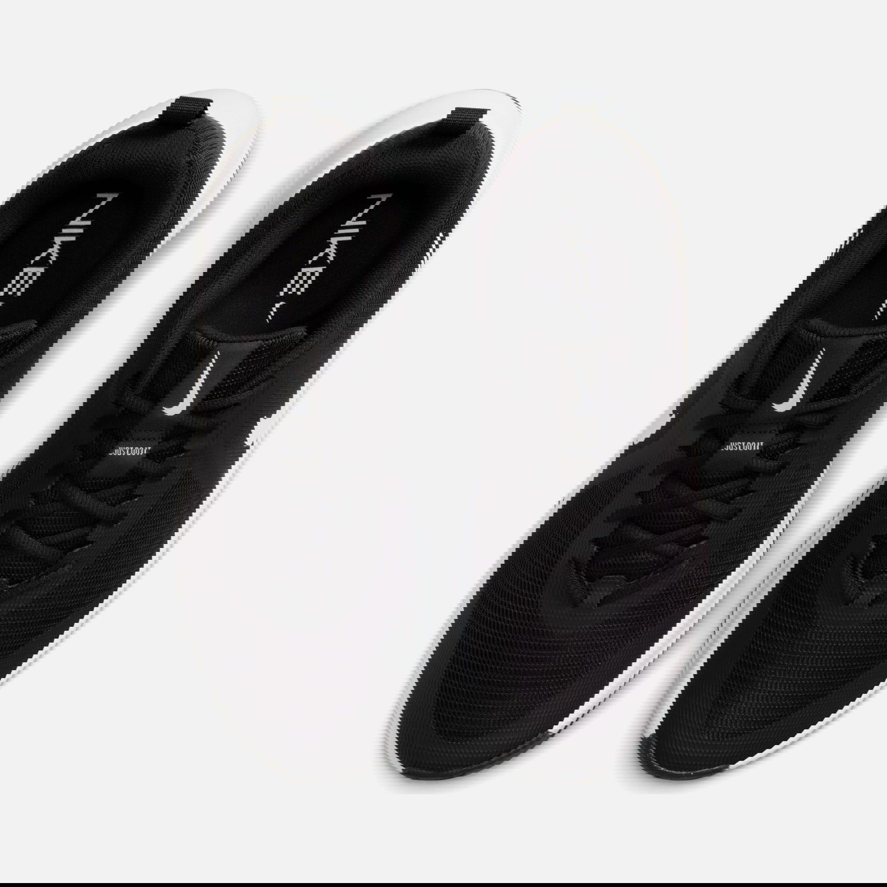  Nike Mc Trainer 3 Erkek Spor Ayakkabı