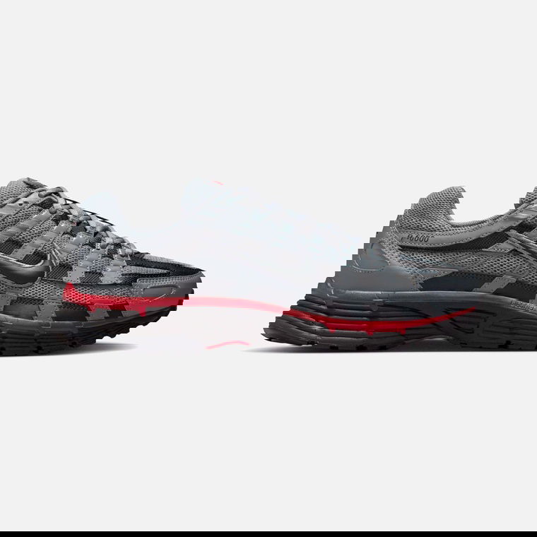Мужские кроссовки Nike P-6000 SU25 на каждый день